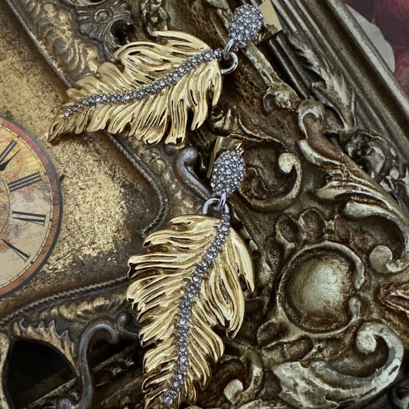 ALEXIS BITTAR • Crystal Feather Drop Earrings - Picture 5 of 5